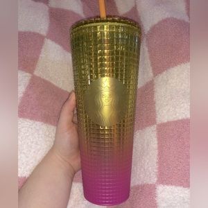 BNWT Starbucks Pink Lemonade Grid 24OZ Tumbler